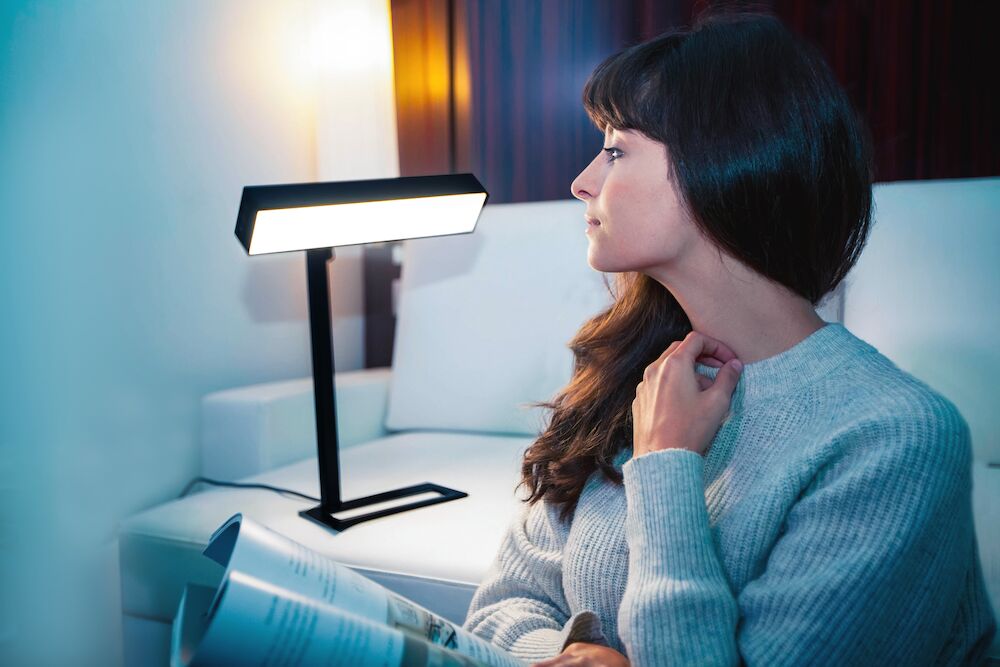dayvia-sundesk-3-lampada-luminoterapia-da-ufficio-10-000-lux image 4